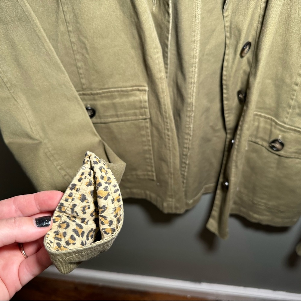Army green jacket - Picture 4 of 6